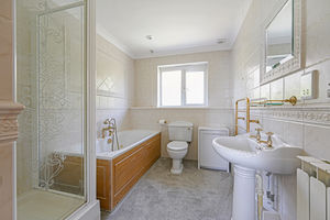 Bath/shower room- click for photo gallery